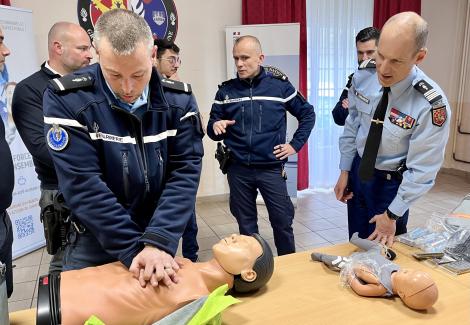 Don kits premiers secours Gendarmerie Départementale 47